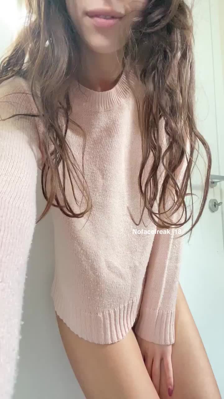 Revealing To You My 19 Years Old Pussy Always Makes Me Si Wet🙈 Video on  Porn imgur