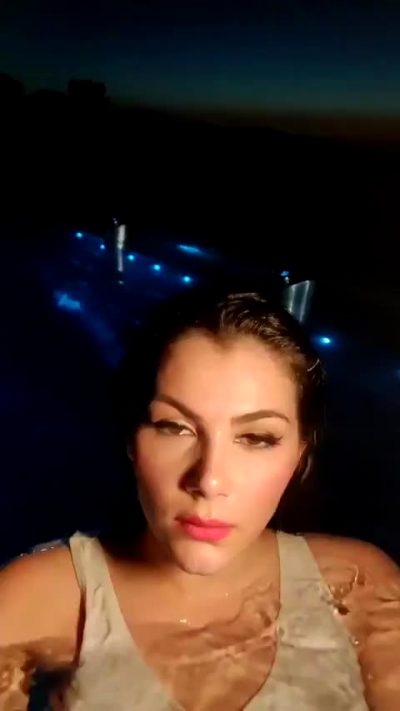 Valentina Nappi – In The Pool At Night