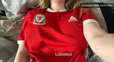 Would You Fuck A Welsh 19yo?😋