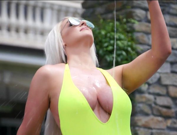 i-love-that-maryse-is-so-desperate-for-attention_001