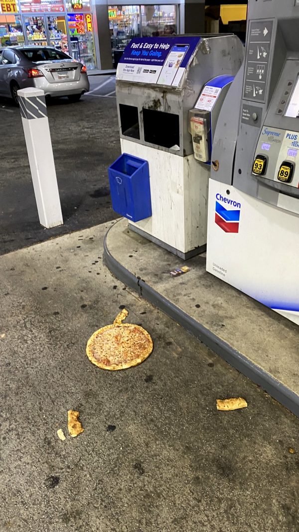 i-witnessed-a-murder-at-the-gas-station_001