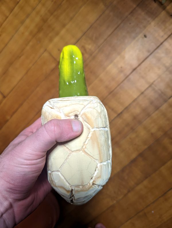 upcycling-a-pickle-dildo-into-an-epoxy-resin-turtle-lamp_006